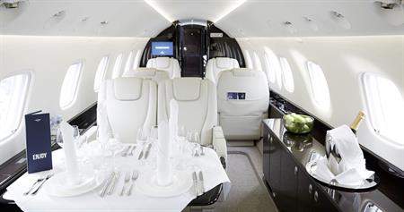 Legacy 650 - фото салона