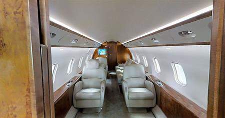 Challenger 300 - фото салона
