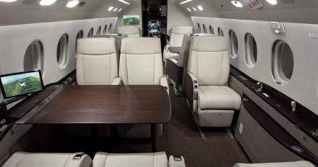 Falcon 2000 - фото салона